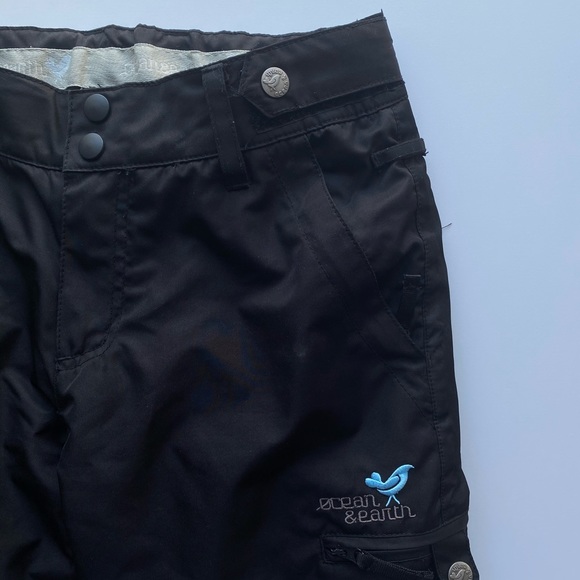 Get ready for ski season with black ski pants Ocean &Earth - Picture 5 of 5